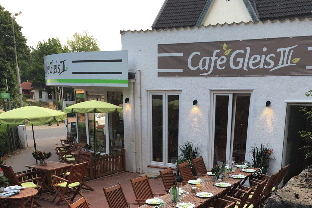 Spachteltechnik und Bodenlagsarbeiten - Restaurant Gleis 3 in Bad Malente